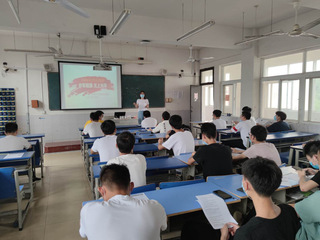 學(xué)前教育系召開(kāi)征兵工作宣傳會(huì)