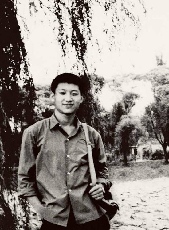 1972年，插隊回京探親時的習近平。來源：新華社
